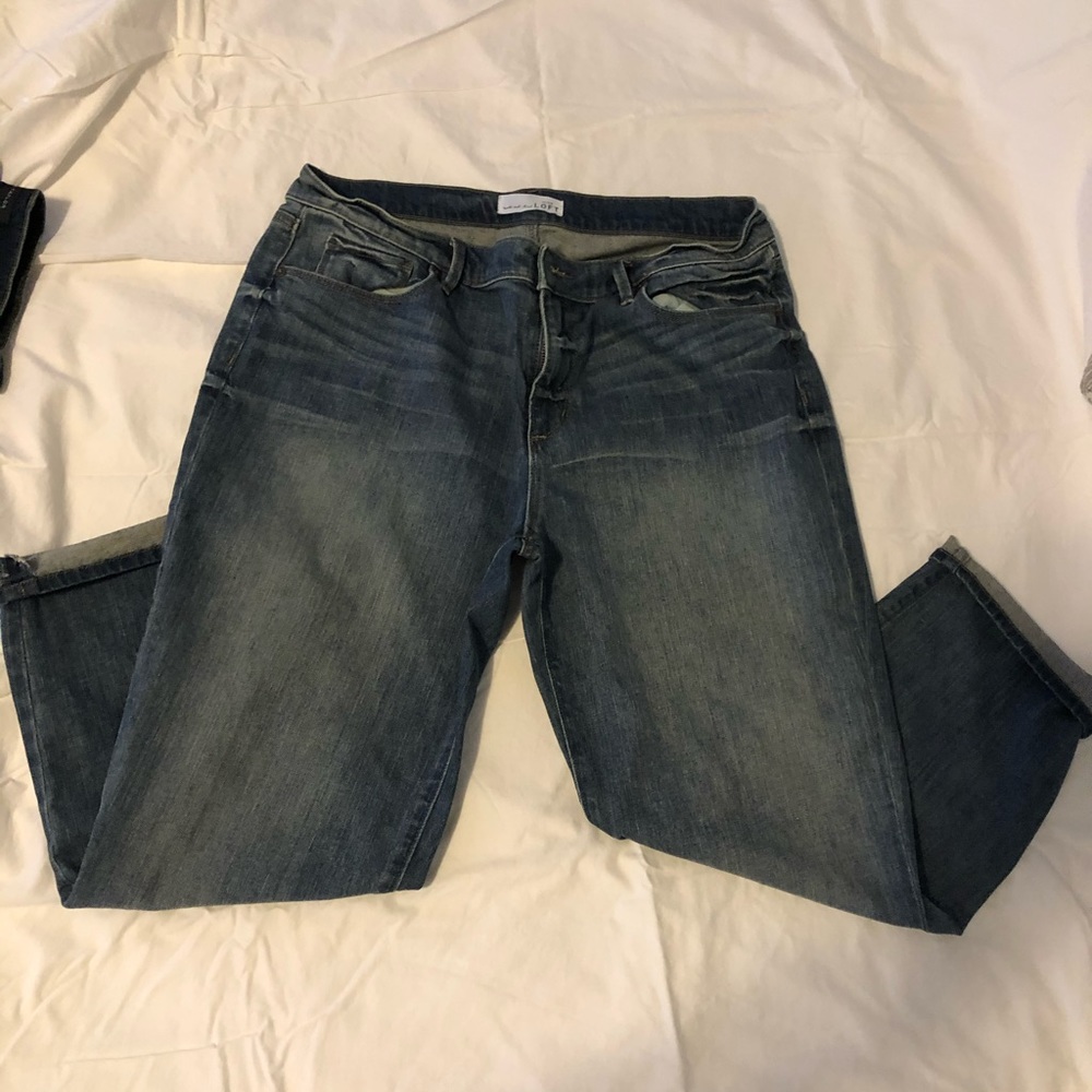 Loft relaxed straight crop jeans size 30/10
